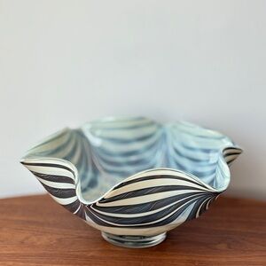 Vintage Murano Archimede Art Glass Artistic Black and White Ceramic Wave Bowl